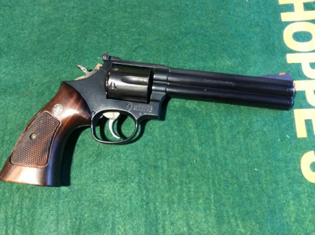 Buenas.

Lo dicho, busco información del SMITH&WESSON M686 TARGET de 6" del 38Spl.

Fue un revolver 80