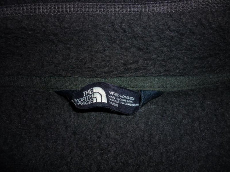 Pues otra que sale.....
Chaqueta The North Face Gordon Lyons en tejido polar gordito
Comprada en octubre 00