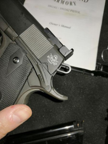 Buenas compañeros, vendo esta magnífica pistola de precisión.

Se trata de una Rock Island Armory de 9 10