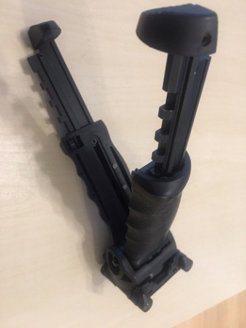 Por no tener ya el rifle pongo a la venta Empuñadura táctica Fab Defense convertible. El T-GRIP puede 11