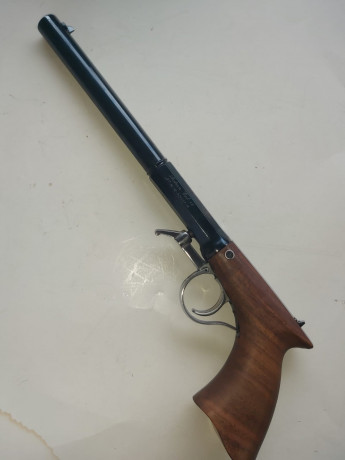 Hola a todos.
Un amigo vende pistola Underhamner de ARDESA. SOLO ESTRENADA.  En estado Impoluto. 
El arma 01