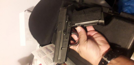 Se vende Sig Sauer Sp2009 guiada en A. El arma se encuentra en Madrid, y tiene calibre 9 pb. Rebajada 01