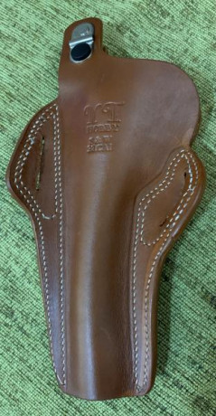 Vendo funda para revólver S&W  ó Colt Python de 6”. Piel auténtica de vaca , Nueva de estreno, cuero 00