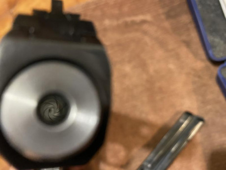 Se vende pistola CZ122 SPORT calibre 22 , estado impecable ,conmigo no tiraría ni 200 tiros , nunca tuvo 00