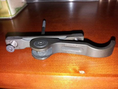 Montura desmontable GGyG, para visor holografico Eotech o bushnell, posibilita el poder usar visor o quitarlo 01