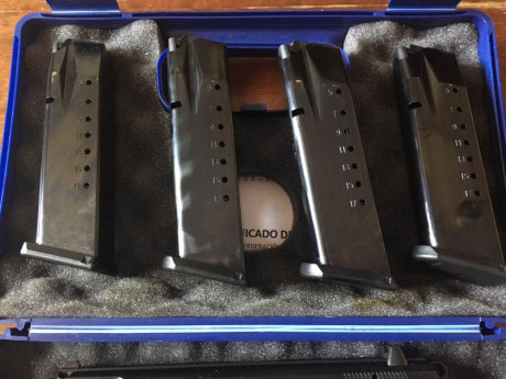 CZ 75 B - CALIBRE 9X19, en perfecto estado estético y de funcionamiento, con un uso de 600 cartuchos de 01