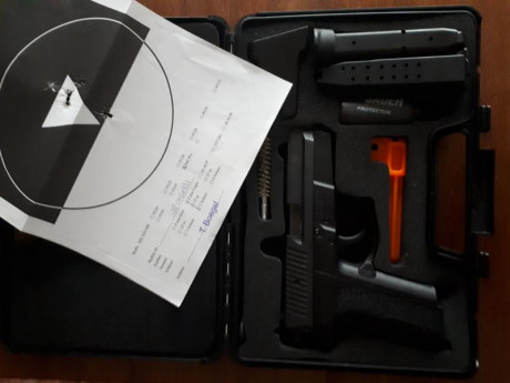Vendo esta pistola Sig Sauer Pro 9 2009 con muy poco uso tres cargadores y ayuda para insertar munición 01