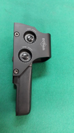 Se vende visor holografico Eotech modelo 552 A65 , el estado es como nuevo ,pues no se ha usado prácticamente 01