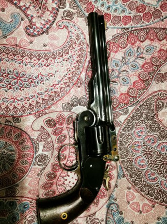 !!! CONSEGUIDO!! Y!!! COMPRADO!!! Hola busco revolver Schofield 44-40 o 45 para inscribir en libro de 01
