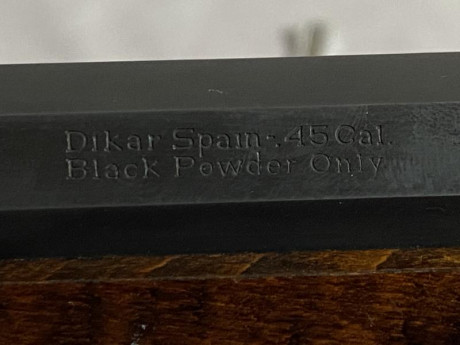 Vendo dos pistolas de coleccion de avancarga en calibre 45 de la casa DIKAR, nunca disparadas.
Se trata 00