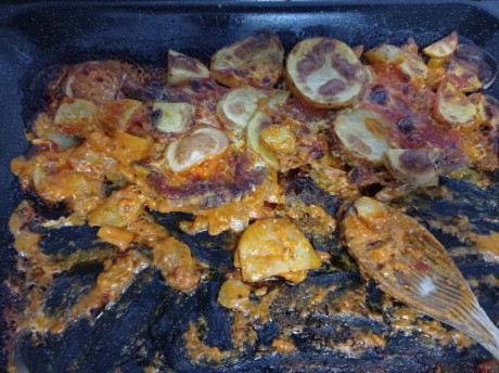 Hoy para comer acelgas hervidas y chuletón de vaca gallega vieja con seis semanas de maduración en cámara 120