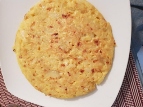 Hoy para comer acelgas hervidas y chuletón de vaca gallega vieja con seis semanas de maduración en cámara 141