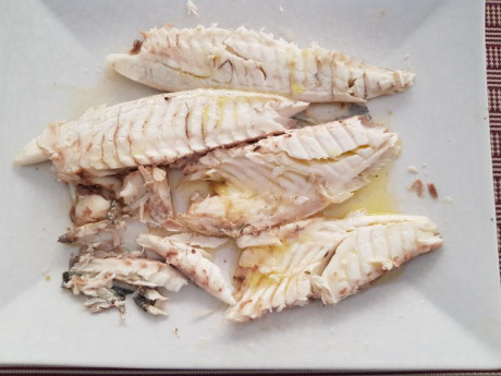 Hoy para comer acelgas hervidas y chuletón de vaca gallega vieja con seis semanas de maduración en cámara 40