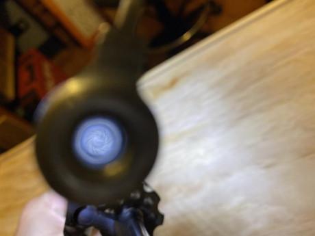 Se vende o se cambia revólver Astra 22lr ,no tiraría ni 100 tiros conmigo , venta por falta de uso ,precio 01