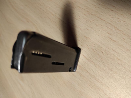 Hola, vendo cargador de pistola ASTRA de calibre 6,35 con capacidad para 7 proyectiles, esta funcionalmente 02