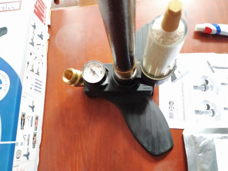 Vendo BOMBA HILL 4T + DRY PACK , estado nueva , se compró durante el confinamiento para entrenar en casa 01