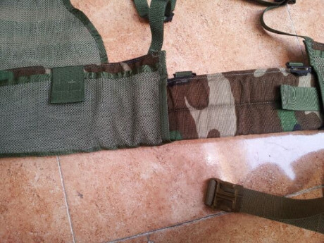 Vendo chaleco Fighting Load Carrier (FLC) original del US ARMY, talla unica ajustable, en el interior 00