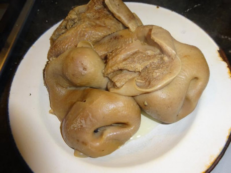 Hoy para comer acelgas hervidas y chuletón de vaca gallega vieja con seis semanas de maduración en cámara 151