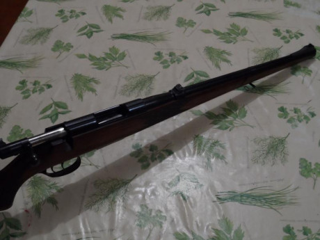 Vendo rifle Anschutz.  Modelo 1533  Stutzen ( Madera hasta la boca del cañón).  Calibre 222 Remington. 11