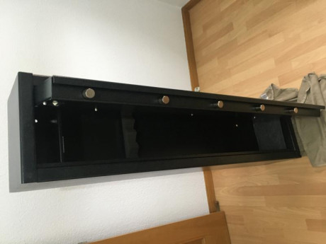 Armero de seguridad homologado Imperator para 5 armas largas, con factura de compra y sus papeles, 2 llaves. 01