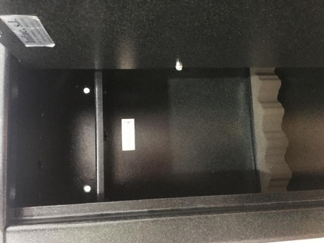 Armero de seguridad homologado Imperator para 5 armas largas, con factura de compra y sus papeles, 2 llaves. 12