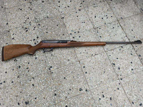HK modeló 940 calibre 30-06 muy precisa y muy bien conservada, precio 540€. Browning BAr 1. Calibre 300.WM. 02