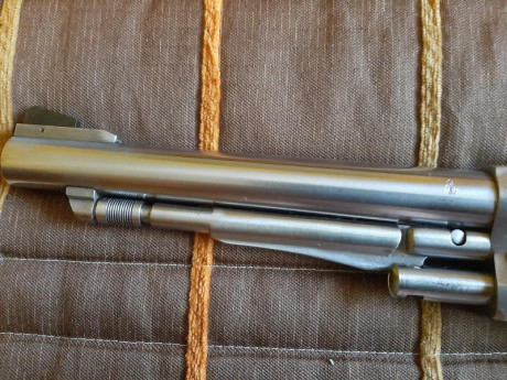 Vendo Ruger Old Army en perfecto estado por 600€ más portes fuera de Madrid. No me interesan cambios.Se 31