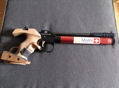 Vendo pistola de aire comprimido Morini modelo 162ei en perfecto estado, tanto de funcionamiento como 01