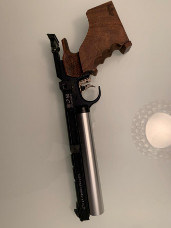 Buenas noches, Un compañero del club vende LP 50 talla M,en muy buen estado reparada y repasada por Ibergrips 12
