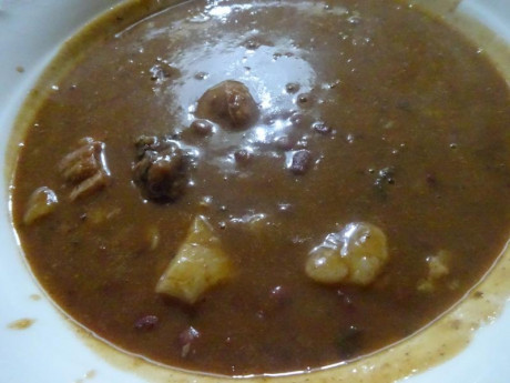 Hoy para comer acelgas hervidas y chuletón de vaca gallega vieja con seis semanas de maduración en cámara 61