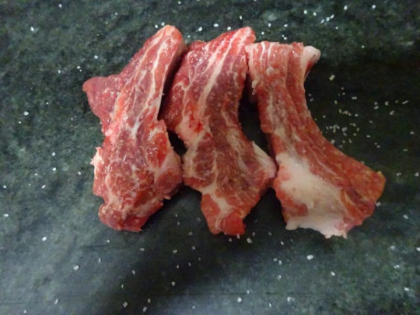 Hoy para comer acelgas hervidas y chuletón de vaca gallega vieja con seis semanas de maduración en cámara 90