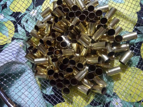 Muy buenas.

Vendidas las 394 vainas Remington del calibre .45 ACP con 1 disparo efectuado conservando 00