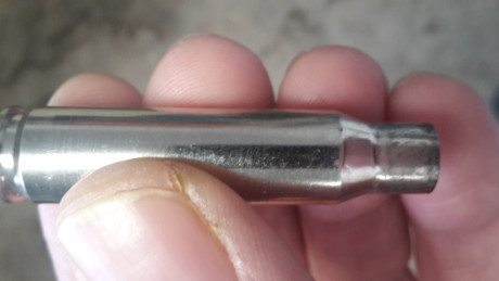 Buenas.
Acabo de comprar las primeras vainas para empezar a recargar.
Se supone que son de primer tiro 101