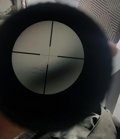 Vendo Visor de la prestigiosa marca Smith and Bender de 10×42, retícula mil dot,  muy luminoso,  tiene 30