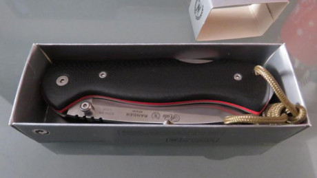 Vendo navaja Miguel Nieto, nueva a estrenar me ha sido regalada pero no le voy a dar uso el modelo es 21