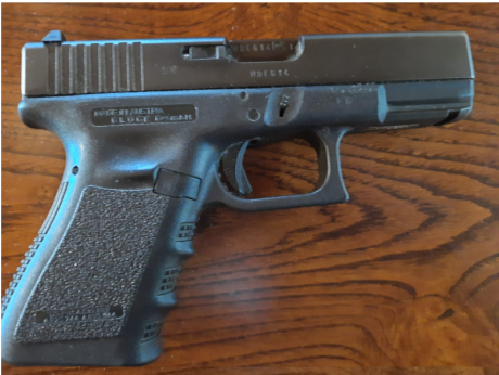 Se vende pistola Glock 19 de Tercera Generación Sin Uso.
Un único propietario y no más de 20 disparos.
Con 00
