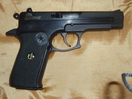 Hola,he abierto este hilo para que todos aquellos que tengais armas Españolas,podais lucirlas aqui con 31