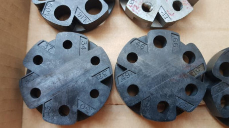 Aprovechando el relax de estos días andamos rebuscando por los cajones, a ver qué podemos liquidar, aunque 61