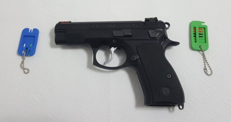   ***CAMBIADA***
***Cambiada, gracias a todos por el interés***   

Vendo CZ 75 D Compact, conocida también 00