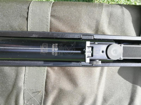 Buenos días , me permito hacer una breve reseña de esta GAMO. 
Carabina de calibre 5.5 muy ligera ,2,7 01