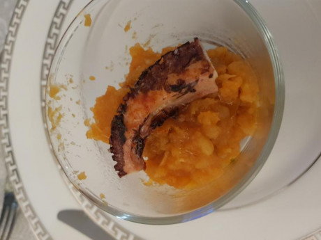 Hoy para comer acelgas hervidas y chuletón de vaca gallega vieja con seis semanas de maduración en cámara 20