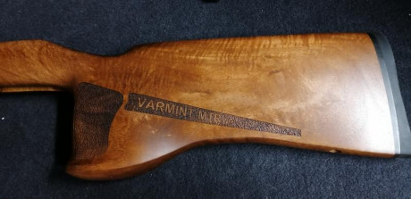 Hola compañeros,
Pues eso, tengo una culata original del modelo de rifle CZ 527 Varmint MTR sin estrenar. 11