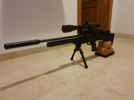 Vendo carabina PCP 4,5 Weihrauch  WH100, está como nueva, casi sin uso. Lleva silenciador y segundo cilindro 01