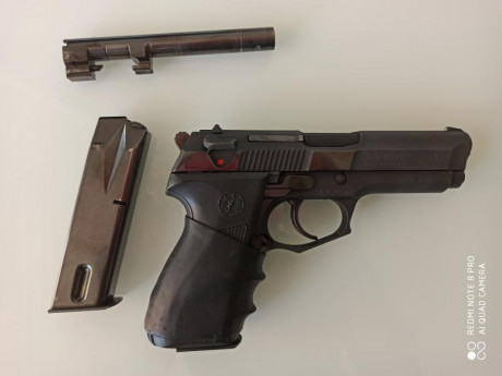Pistola en perfecto Estado. Se entrega con funda de piel, dos cargadores, grip para mejor agarre.
Precio 02