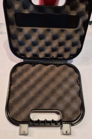 Se vende pistola Glock 19 de Tercera Generación Sin Uso.
Un único propietario y no más de 20 disparos.
Con 41