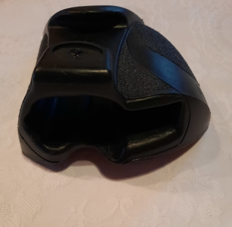 Se vende pistola Glock 19 de Tercera Generación Sin Uso.
Un único propietario y no más de 20 disparos.
Con 51