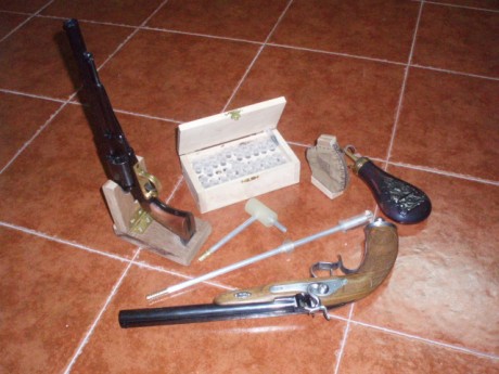 Hola a todos!!!! 
Alguien tiene o ha tenido alguna de estas carabinas rusas??? me refiero a la 78-04 de 130
