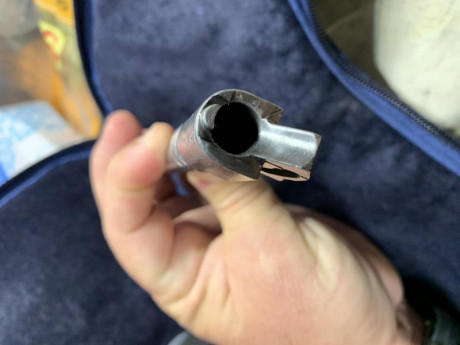 Se vende Cz75B, calibre 9 mm , 2 cargadores , muelles cambiados de Corredera, real , percutora y rebaje 121