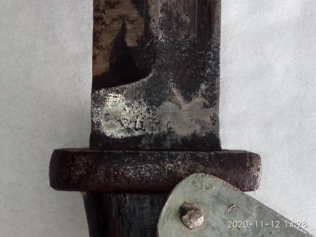 Se vende lote compuesto por bayonetas y cuchillo de trinchera proveniente de colección privada, todas 01