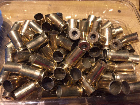 VENDIDAS Se vende 1 paquete de 500 vainas del 45 ACP. Básicamente, se trata de vainas de varias marcas 00